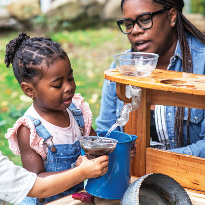 G52010 Outdoor Mud Kitchen Lifestyle 4628