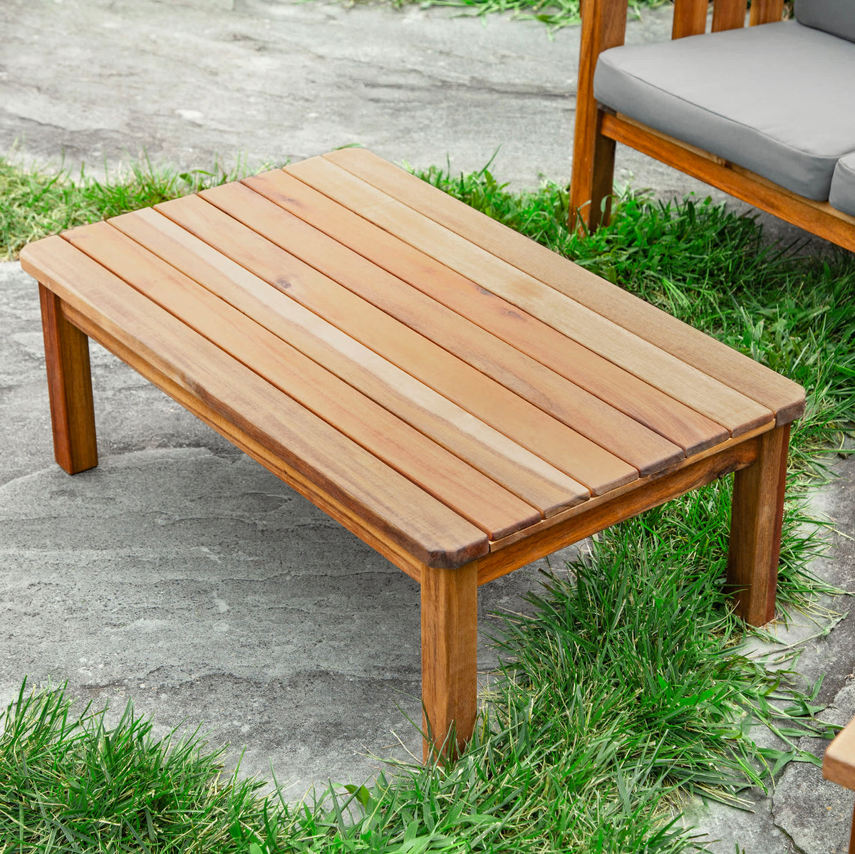 G78206 Martha Stewart Kids Outdoor Table 2560