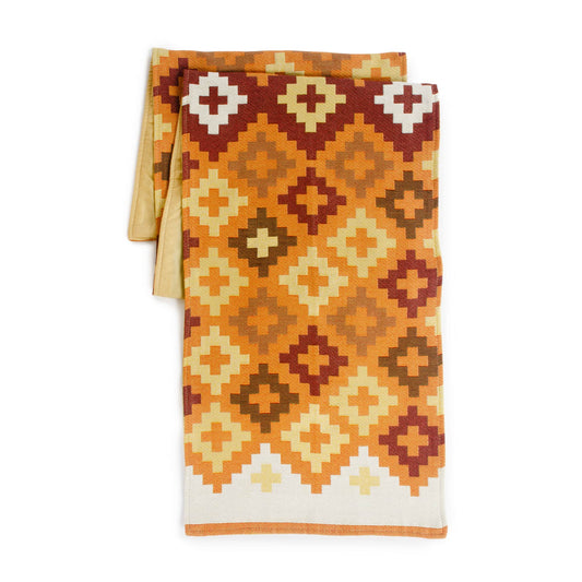 U7233 Warm Geo Decorative Runner Folded Silo 1