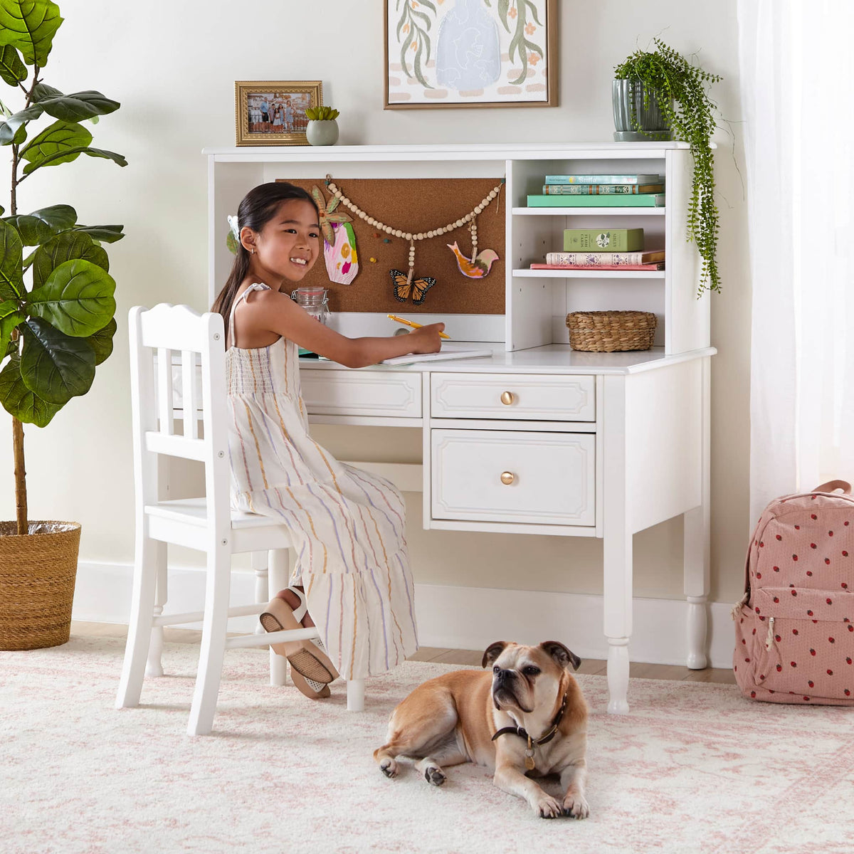 G27682 Avery Desk and Hutch and Chair Lifestyle 0832 alt