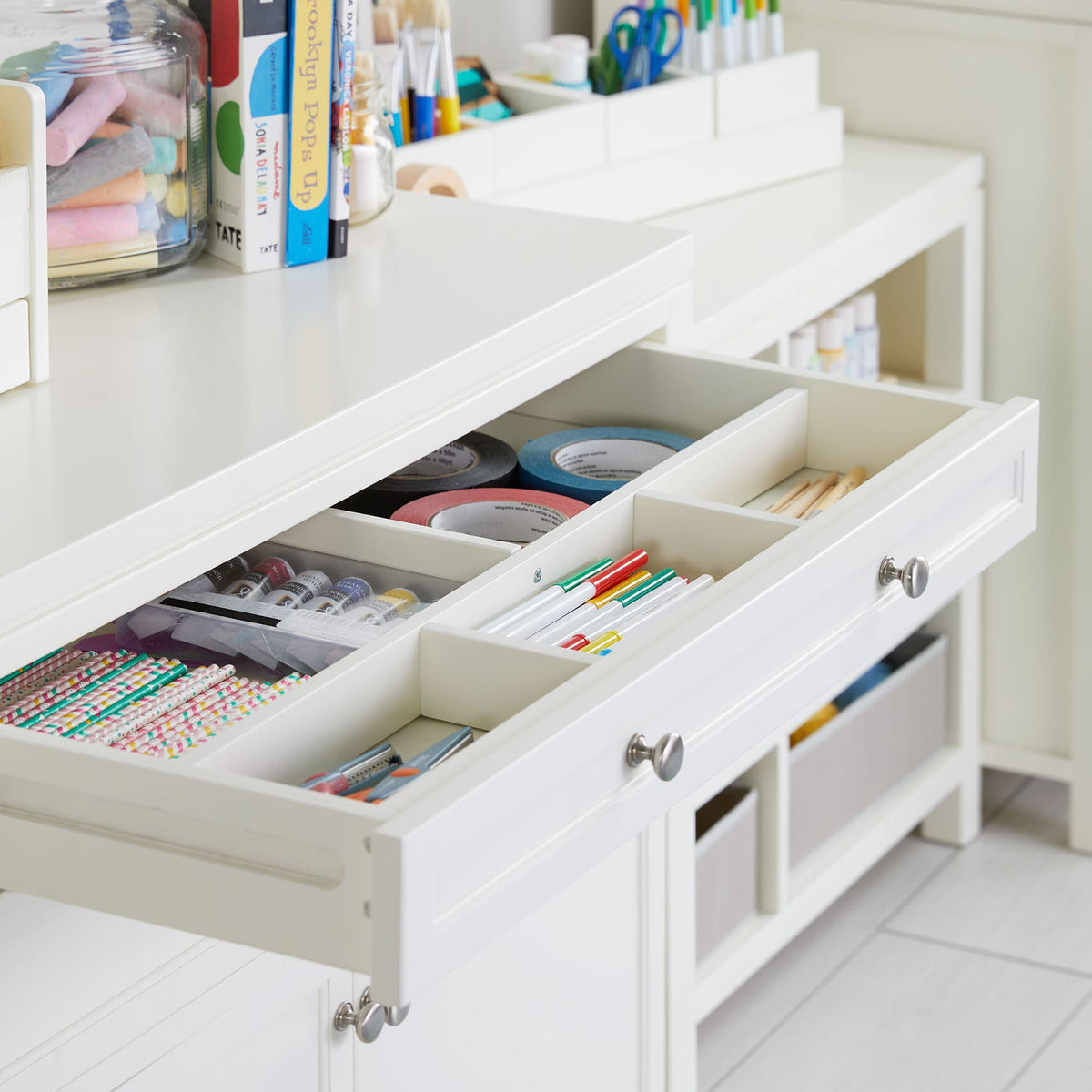 G77101 Martha Stewart Crafting Kids Artwork Storage White Env Detail 1 | Linen White