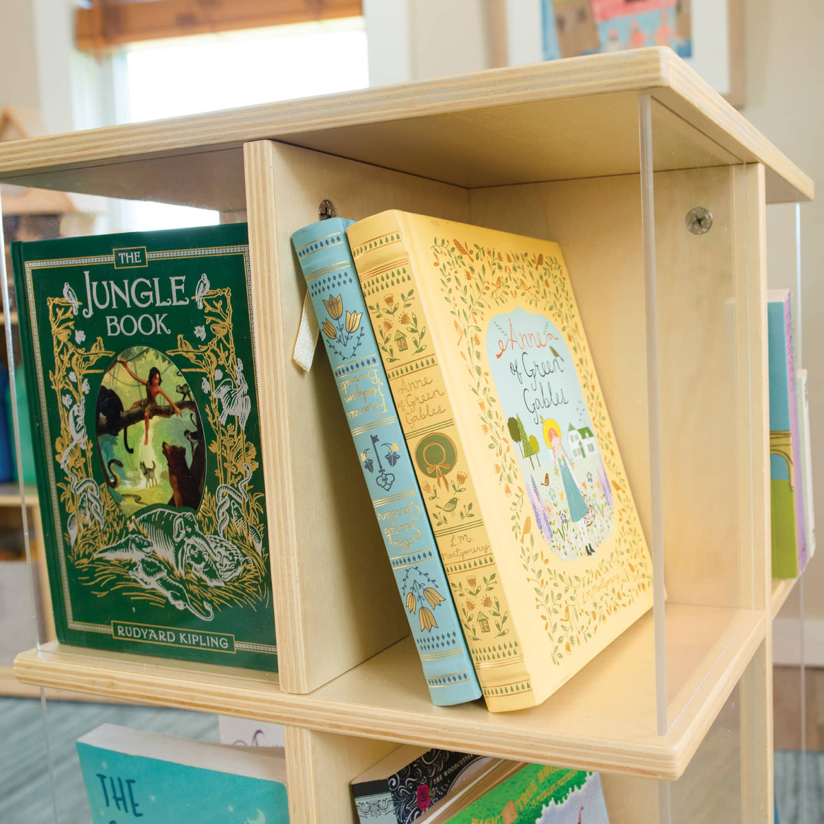 G80328 EdQ Rotating Book Display Natural Env 3004 | Natural