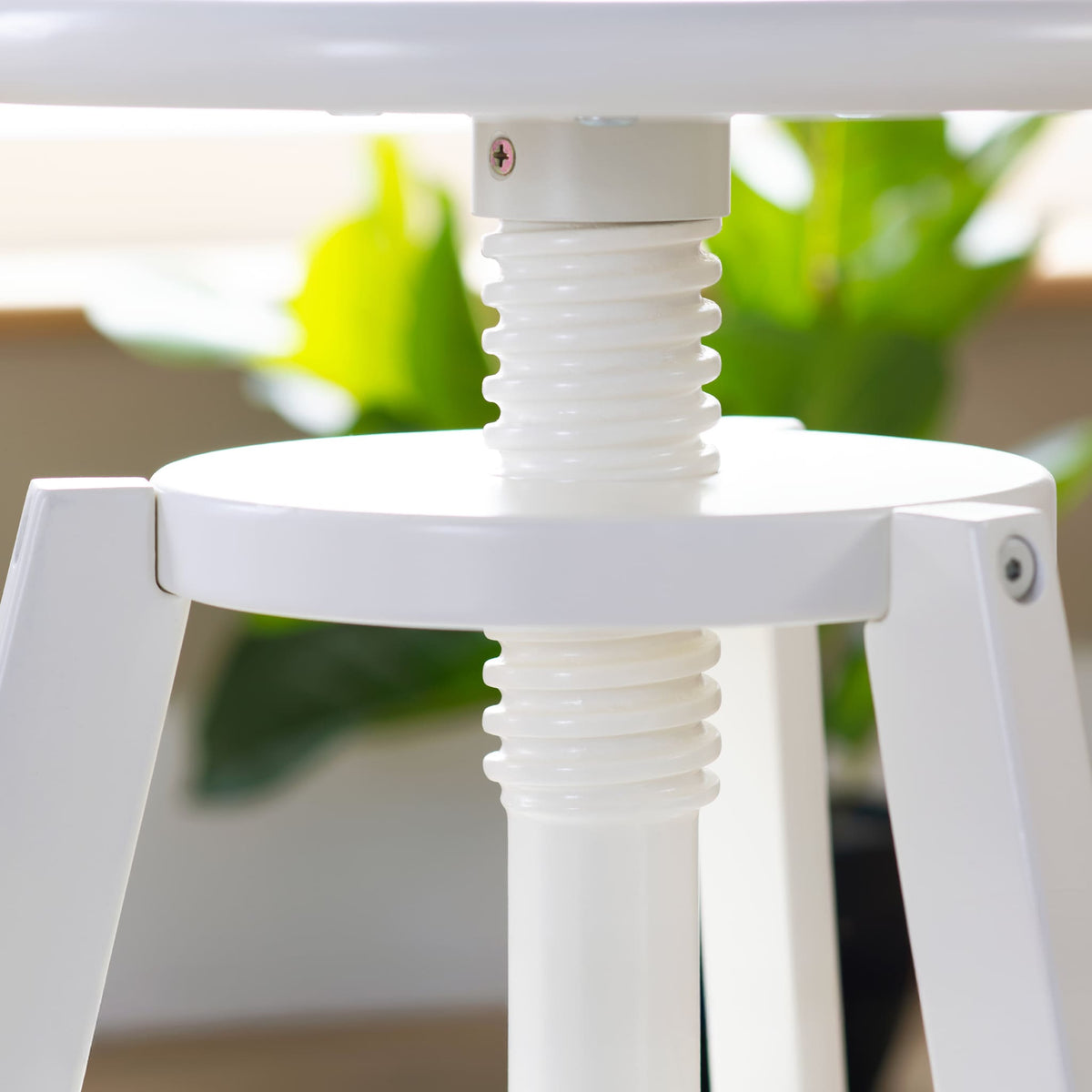 G51093 Adjustable Drafting Stool White Env Detail 3053 | White
